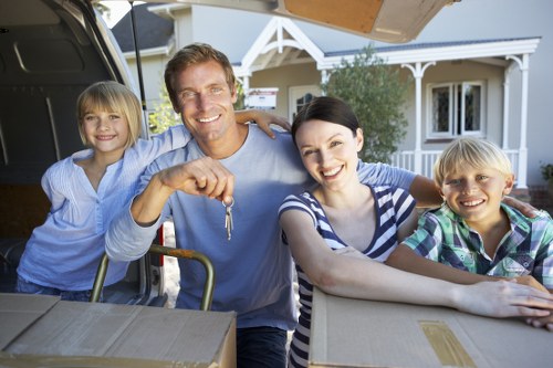 Specialist moving and storage support for Westkensington removals