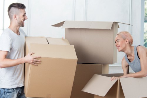 Choosing the right removal truck size for a West Kensington property