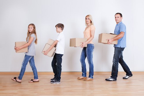 Packing and transporting household furniture in West Kensington